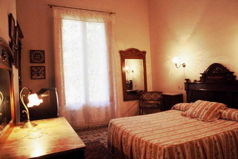 Hotel Medium Renaixenca シッチェス エクステリア 写真
