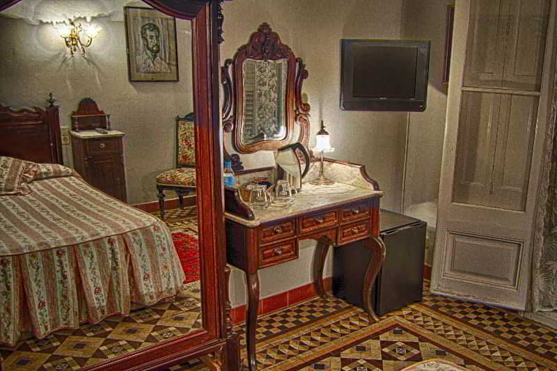 Hotel Medium Renaixenca シッチェス エクステリア 写真